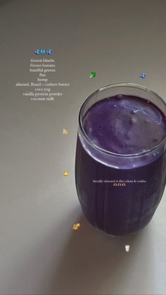 aesthetic smoothie, moody aesthetic, dark feed, food inspiration, food inspo, cute stories, smoothie recipes, smoothie aesthetic Green Juice Smoothie, Smoothie Ideas, Healthy Starbucks, Healthy Drinks Recipes, Natural Juices, Fruit Smoothie Recipes, Smoothie Shakes