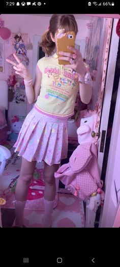 Soft Femboy Outfits, Funky Fitz, Serba Pink, Kawaii Kei, Kawaii Outfit Ideas, Hat Aesthetic, J Fashion, Pink Outfits