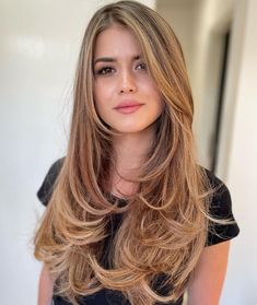 Framed Face Haircut, Fall Hair Cuts, Front Hair Styles, Long Layered Hair