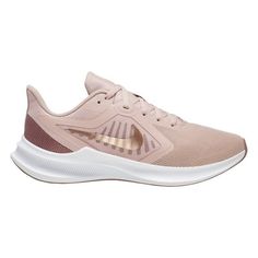 O Tênis Nike Feminino Downshifter 10 traz amortecimento e suporte atualizados, para garantir uma corrida estável e confortável. Esse tênis de corrida é confeccionado em material respirável, cabedal em couro sintético, com mesh no calcanhar, proporciona suporte e circulação de ar, forro acolchoado, entressola em espuma de EVA flexível, garantindo a sensação de amortecimento responsivo durante o treino e solado em borracha para tração durável. Nike Running Shoes Women, Women's Running Shoes, Shoes Brown, Camping Equipment, Sole Shoes, Nike Shoes Women, Running Shoes Nike, Shoe Size Chart