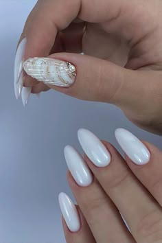 Shell Nails, White summer nails, Shell & pearls nails, teardrop design, 3d embossed nails, pool nails, sea nails, vacation nails, beach nails | Top Summer Nail Trends Summer Nails For Beach, Sea Shells Nail Art, Beach Nails Shell, 3d Seashell Nail Art, Summer Nails Shell, 3d Shell Nails, Beach Nail Ideas Summer, Pebble Nails, White Beach Nails