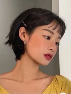 Pixie Haircut With Short Bangs, Short Layered Haircuts Asian, Pixie Haircut Tutorial Step By Step, Asian Girl Short Haircut, Korean Pixie Cut With Bangs, Asian Straight Haircut, Short Stacked Bob Haircut, Short Stacked Bob, Stacked Inverted Bob