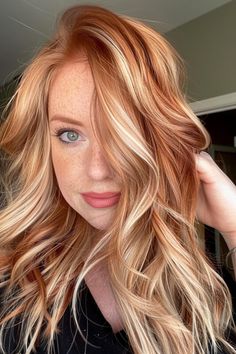 Pumpkin Spice Hair Color, Red Hair With Blonde, Pumpkin Spice Hair, Light Auburn Hair, Red Hair With Blonde Highlights, Copper Blonde Hair, Hair With Blonde Highlights, Dekoratívne Vence, Strawberry Blonde Highlights