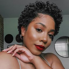 Chop Hairstyles, Short Curly Cuts, Style Development, Twa Styles, Haircuts Curly, Cabello Afro Natural, Hair Science, Short Natural Curly Hair, Twa Hairstyles