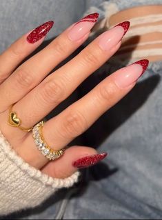 #christmasnails #decembernails #rednails #winternails #beauty #fashion #nailinspiration Pink French Coffin, Nail Art Short Nails Simple, Red Nails Valentines Day, French Tips Green, Red Nails Valentines, Acrylics Square, French Coffin, Wow Nails, Nail Shimmer