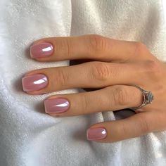 PRICES MAY VARY. 💅🏽【Cute Acrylic Nails】Whether you're seeking to experiment with new nail designs or achieve a flawless nail appearance, Press on Nails Fake Nails are your ultimate choice, enabling you to feel confident and captivating in any situation. 💅🏽【Included】You will receive a box of ZEYER brand nails. With more than 10 different nail sizes, high-quality fake nails, and a complete nail kit, you can say goodbye to long salon manicures. We believe that you will love our fake nails becau Aurora Design, Pink Chrome Nails, Milky Nails, Short Press On Nails, Short Fake Nails, Press On Nails Short, Mirror Metal, Short Square Nails, Colorful Nails