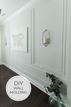 picture frame moulding on light gray walls in entryway Wall Trim Molding, How To Install Beadboard, Picture Frame Moulding, Traditional Picture Frames, Picture Molding, Brick Paneling, Diy Accent Wall, Picture Frame Molding, Wood Accent Wall