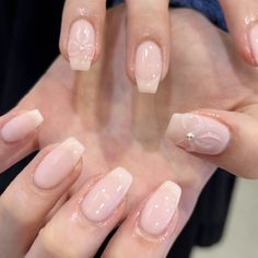 Asian Nails, Subtle Nails, Basic Nails, Pretty Gel Nails, Soft Nails, I N, H U, Nail Polish Designs, Minimalist Nails