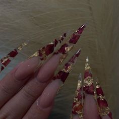 ATL NAIL TECH. on Instagram: "rose gold encapsulated set🥀💫" Burgundy Birthday Nails, Gold Rose Nails, Acrylic Encapsulated Nails, Capsulated Acrylic Nails, Encapsulated Acrylic Nails, Nails Acrylic Fall Designs, Nail Gold Design, Encapsulated Glitter Nails, Nail Encapsulated Design