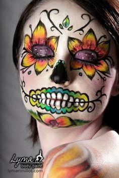 Clumsy Adventures of a Sunshine Guerilla: Current Obsession- Day of the Dead Makeup Make Up Yeux, Sugar Skull Makeup, Day Of Dead, Skull Makeup, Special Effects Makeup, Halloween Costumes Makeup, Skull Face