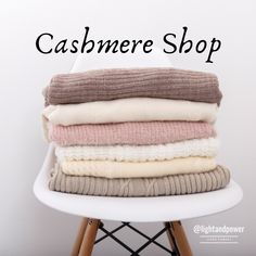 Find Cashmere Sweaters Here! Cashmere Sweater Aesthetic, Cashmere Sweaters Women, Cute Sweaters For Women, Womens Cashmere Sweater, Mum Clothes, Cashmere Sweater Outfit, Crew Neck Sweaters, Cashmere Sweater Women, Cashmere Color