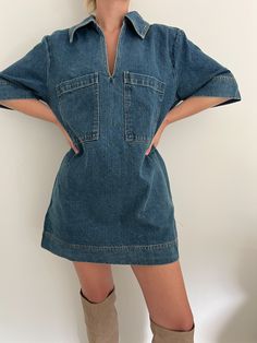 Say HI to your new wardrobe staple! This denim dress fits oversized. Featuring a v-neck and 1/2 sleeve. Material: Cotton Model wears size small Dress Thanksgiving Outfit, Outfit Denim, Scarf Top, Early Fall Outfit, Thanksgiving Outfit, Outfit Fall, Denim Outfit, Say Hi, New Wardrobe