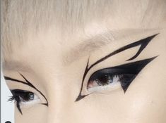 Eye Makeup Designs, Edgy Makeup, Gothic Makeup, Creative Eye Makeup, Dark Makeup