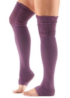 A stylish way to keep your muscles warm! Featuring a textured knit design and long enough to scrunch or wear over the knee, these open heel leg warmers are both practical and on-trend. Can be worn either on their own or over shoes or socks. Finished off with a charming three-button embellishment! Made by ToeSox. Shop now at https://www.simplyworkout.com/ #PureBarre #BarreGirl #BarreAddict #BarreWorkoutClothing #Barre #PureBarreSocks Thigh High Leg Warmers, Barre Socks, Pilates Clothes, Leg Warmer, Open Toed Heels, Knee Socks, Dance Class, Textured Knit, High Leg