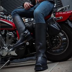 Biker Boots. Look Hot Af;) Disclaimer: I Did Wear Them To Burning Man, Which Didn’t Even Make A Dent. These Are The Kind Of Boots That Last A Lifetime. Black Biker Boots, Boots Look, Troye Sivan, Black Motorcycle, Vintage Cowboy, Biker Boots