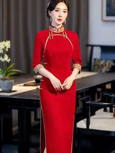 Home 16 Red Chinese Dress, Chinese Clothing Traditional, Chinese Outfits, Red Qipao, Chinese Wedding Dress, Qipao Cheongsam, Chinese Wedding, Bts Girl, Chinese Clothing