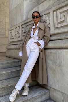 Trenchcoat Outfit, Trench Outfit, Trench Coat Outfit, Mode Chanel, Skandinavian Fashion, Chique Outfits, Looks Street Style, Trendy Fall Outfits, Stylish Work Outfits