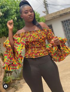 Fancy Ankara Tops, Simple Ankara Tops With Jeans, Ankara Top Styles For Ladies, Ankara Top Styles For Jeans, Top Styles For Ladies, Ankara Peplum Blouse, Ankara Blouse Styles, Latest Blouse Styles, Ankara Top Styles