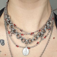 Wire Wrapping Necklace, Handmade Metal Chain Necklace With Round Beads, Beads Chains Designs, Unique Red Beaded Chain Necklaces, Gothic Necklaces With Beaded Metal Chain, Red Multi-strand Beaded Chain Necklaces, Red Multi-strand Beaded Chain Necklace, Chainmaille Choker, Chainmaille Jewelry Patterns