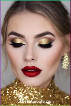 Glitter Makeup Christmas, Christmas Picture Makeup Ideas, Classic Holiday Makeup, Red Party Makeup, Make Up Ideas For Party, Festive Christmas Makeup, Christmas Eye Makeup Easy, Red Gold Eye Makeup, Holiday Make Up