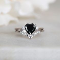 Black Stone Engagement Ring Zales, Black Promise Rings For Him And Her, Simple Goth Engagement Rings, Black Julery, Black Heart Engagement Ring, Black And White Wedding Ring, Black Engagement Ring Simple, Rings Engagement Black, Black Wedding Rings Women