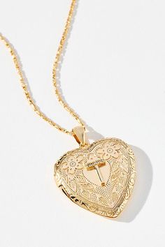 Monogram Heart Locket Necklace Golden Locket, Anthro Wedding, Rose Locket, Monogram Hearts, Heart Locket Necklace, Monogram Jewelry, Gold Locket, Classy Jewelry, Pinterest Closet