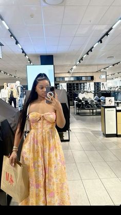 Sundress Black Women, Sundress Aesthetic, Mode Tips, Effortlessly Chic Outfits, Outfit Inspo Casual, Classy Dress Outfits, Classy Casual Outfits, Dressy Outfits