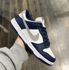 Nike Dunk Low Midnight Navy, Snikers Shoes Men, Nike Dunk Low Men, Coppa Club, Casual Sneakers For Men, Men Shoes Casual, Pretty Shoes Sneakers, All Nike Shoes