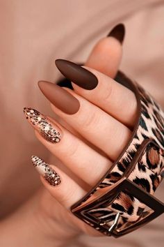 Latest Nail Trends, Colorful Nails, Nail Swag, Elegant Nails, Chic Nails, Manicure E Pedicure, Nail Polishes, Flower Nails, Acrylic Nail Designs