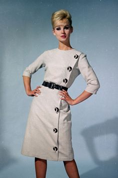 Outfits 60s, 60s Fashion Trends, Casual Attire For Women, Robes Vintage, Retro Mode, Mod Fashion, 1960s Fashion