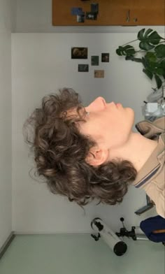 Cute Curly Mullet, Masculine Haircut Curly Hair, Mullet Hairstyle Curly Hair Men, Skater Mullet Curly, Curly Mullet Undercut, Short Shaggy Mullet Curly, Mullet Haircut Woman Curly, Mullet With Long Sides, Curly Mullet Masc