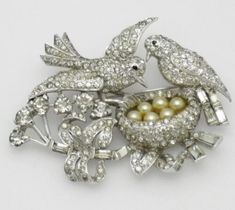 ad eBay - Find many great new & used options and get the best deals for Unique Two Magpies Love Birds Engagement Vintage Brooch For Gift 14K White Gold at the best online prices at eBay! Free shipping for many products! Antique Jewelry Brooch, Vintage Brooches The Jewelry Lady's Store, Affordable Vintage Brooch Jewelry, Cheap Vintage Brooches For Women, Broches Jewelry Victorian, Beautiful Jewelry Vintage 1stdibs, Bird Brooch The Jewelry Lady's Store, Fine Jewelry Vintage, Luxury Filigree Brooches For Collectors