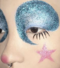 Ghoul Ideas, Maddie Hatter, Weird Makeup, Geisha Makeup, Funky Makeup, Drag Makeup, Swag Makeup, Ethereal Makeup