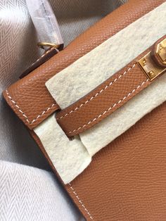 Size: (19.5 cm) It comes with Dust box, Care manual, Tag and Paper bag. Hermes Bags, Evening Clutch Bag, Ring Bracelet, Satchel Bags, New Arrival, Evening Bags, Mini Bag, Luxury Bags, Ring Earrings