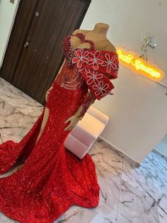 Size: UK - 6 African Lace Dress, Nigerian Lace Dress, Simple Dress Styles, Homecoming Outfit, Evening Reception, Prom Inspo