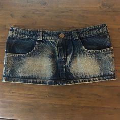 Y2k Low Rise Mini Jean Skirt Size Small Mint Condition, No Tags Low Rise Jean Skirt, Y2k Jean Skirt, Jean Miniskirt, The Weeknd Concert, Weeknd Concert, Mini Jean Skirt, Low Rise Skirt, Y2k Mini Skirt, Low Rise Jean