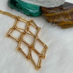 Metal Pendant Holder Necklace Empty Crystal Stone Net Bracket Woven Cord Gifts | eBay Stone Holder Necklace, Caged Necklace, Crystal Holder, Healing Stones Necklace, Ringe Gold, Precious Gems, Crystal Stone, Crystal Gifts, Healing Stones