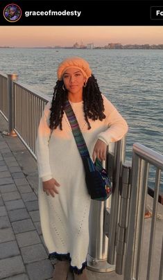 Modest Hairstyles Black Women, Hebrew Women, Modest Summer Dress, Christian Outfits Modesty, Modest Summer Dresses, Modest Girl, Modest Casual Outfits