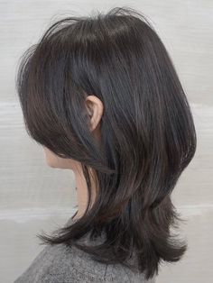 Hushcut Haircut, Asian Wolf Cut, Korean Curtain Bangs, Jellyfish Haircut, Hair References, Layered Cut, Bangs With Medium Hair