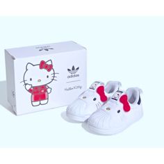 Adidas Originals Superstar 360 Hello Kitty White Nib Kids Sold Out Size 10c Get Your Little One Ready To Step Up Their Shoe Game With These Adidas Originals Superstar 360 Hello Kitty White Sneaks! Featuring The Iconic Shell Toe Design And Comfortable Mesh Upper Material, These Athletic Sneakers Are Perfect For Your Little Athlete-In-Training. Adidas Kids Shoes, Kids Soccer Cleats, Lego Racers, Gold Glitter Shoes, Adidas Rivalry Low, Soccer Cleats Adidas, Adidas Originals Nmd, Adidas Girl, Hello Kitty Coloring