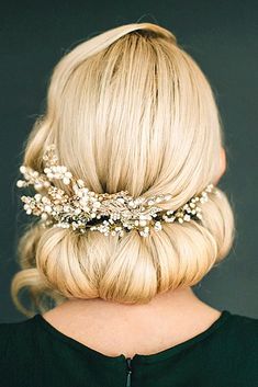 A bridal hair idea looks ideal for any bride. I specialize in this updo for bridal imagery. Collect that to your hair ideas. Simple Prom Hair, Prom Hairstyles For Short Hair, Best Wedding Hairstyles, Undercut Hairstyles, Trending Hairstyles, Prom Hairstyles, Braided Updo, Box Braids Hairstyles