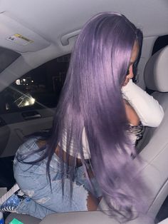 Lavender And Black Hair, Dark Lilac Hair, Soft Purple Hair, Light Brown And Purple Hair, Light Purple Hair Color Ideas, Light Purple Highlights, White And Purple Hair, Purple And White Hair