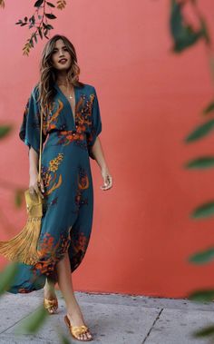 Vetement Hippie Chic, Winter Wedding Outfits, Wedding Outfit Guest, Rocky Barnes, Summer Formal, Tropical Prints, Dresses 2024