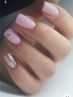 Valentines Manicure Ideas For Short Nails, Squoval Nails Design Pink, Elegant Valentines Nails Designs, Simple Short Valentines Nails, Nexgen Nails Ideas, Valentines Manicure Ideas, May Nails Ideas 2023 Short, August Gel Nails, Light Pink Valentines Nails