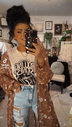 Western Spring Outfits, Boho Spring Outfits, Salon Fits, Edgy Mom Outfits, Boho Mom Outfits, Hairstylist Outfits, Edgy Boho, Fair Outfits, Boho Summer Outfits