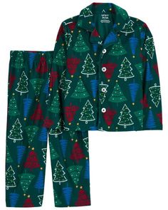 Crafted in cozy fleece with a festive Christmas tree design, these pajamas are perfect for the holiday season. Pajamas Green, Silk Production, Christmas Tree Green, Toddler Girl Clothes, Pajama Outfits, Baby Skirt, Coat Style, Christmas Tree Design, Boys Pajamas