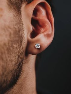 Round Diamond Earring For Men Lab Grown Diamond Stud Earring, Men Studs Solitare Earring, Classic Men Earring Men Jewelry, Men Gift For Him Classic Round Diamond Studs made with round brilliant-cut diamonds set in a four prong setting. 𝐄𝐚𝐫𝐫𝐢𝐧𝐠𝐬 𝐃𝐞𝐭𝐚𝐢𝐥𝐬: ↣ Made-To-Order. ↣ Gold: 14K / 18K Solid Gold. ↣ Gold Color: Yellow Gold, Rose Gold, White Gold. ↣ Number of Diamond: 2 ↣ Diamond Cut: Round ↣ Setting Type: Four Prong   𝐋𝐚𝐛 𝐆𝐫𝐨𝐰𝐧 𝐃𝐢𝐚𝐦𝐨𝐧𝐝 𝐃𝐞𝐭𝐚𝐢𝐥𝐬 (𝐋𝐚𝐛): ↣ Lab Grown Focal Diamond: 0.20 CT, 0.50 CT, 1.00 Ct, 1.50 CT, 2.00 CT, 3.00 CT, 4.00 CT, 5.00 CT, 6.00 CT ↣ Lab Diamond Clarity & Color: VS Clarity & DEF Color ↣ 𝐃𝐢𝐚𝐦𝐨𝐧𝐝 𝐂𝐞𝐫𝐭𝐢𝐟𝐢𝐜𝐚𝐭𝐢𝐨𝐧: IGI Certification will be included with your purchase for the main center diamond 1 CT and above. Ear Piercings For Men, Diamond Studs For Men, Mens Diamond Earrings, Earring For Men, Studs For Men, Diamond Stud Earring, Round Diamond Earrings, Stud Earrings For Men, Jewelry Men