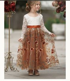 Flower Girl Fall Wedding, Terracotta Flower Girl Dress, Western Flower Girl Dresses, Rust Flower Girl Dress, Country Flower Girl Dresses, Rustic Flower Girl Dresses, Fall Wedding Flower Girl, Fall Wedding Ring, Maid Of Honor Responsibilities