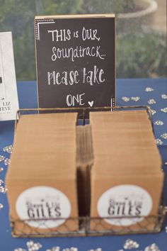 13 Epic Wedding Ideas for Music Lovers | weddingsonline Love For Music, Wedding Extras, Diy Wedding Gifts, Wedding Favors Cheap, Wedding Gifts For Guests, Diy Wedding Favors, Unique Wedding Favors