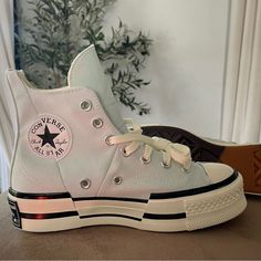 Bought These Brand New And Never Even Tried Them On. I Ordered The Wrong Size And It Was Outside Of The Return Window (Christmas). These Are Literally Brand New In Box. Discontinued Color - Aqua Mist. High Top Platforms With Slight Memory Foam Insole. Patchwork Converse, Short Boots Outfit, Downtown Girl Clothes, Unique Converse, Chuck 70 Plus, Converse Ideas, Converse Collection, Cute Converse Shoes, Mist Color